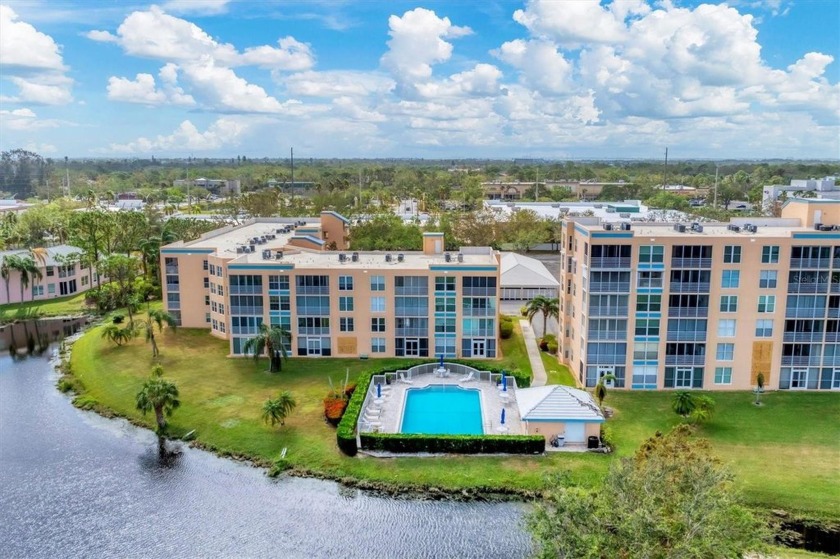 Perfectly located in the heart of Bradenton within the Golf - Beach Condo for sale in Bradenton, Florida on Beachhouse.com