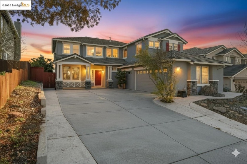 VIRTUALLY STAGED. Welcome to Eagle Ridge, where sweeping views - Beach Home for sale in Vallejo, California on Beachhouse.com