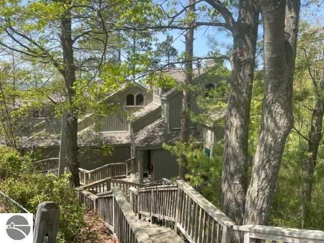 Brook Hill 29D is quarter ownership with twelve weeks deeded - Beach Condo for sale in Glen Arbor, Michigan on Beachhouse.com