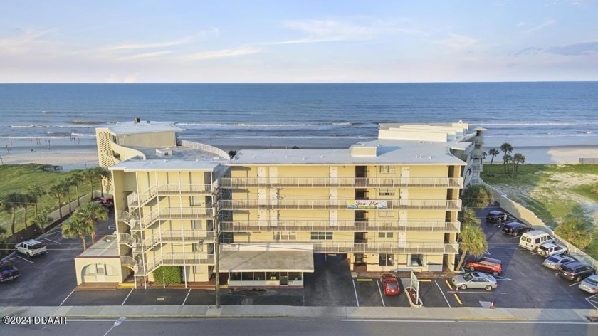 INCOME PRODUCING VACATION CONDOTEL IN DAYTONA BEACH, USE AS  or - Beach Condo for sale in Daytona Beach, Florida on Beachhouse.com