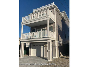 New Custom Home w Fantastic Bay Views. Upgrades everywhere: SW - Beach Home for sale in Seaside Heights, New Jersey on Beachhouse.com