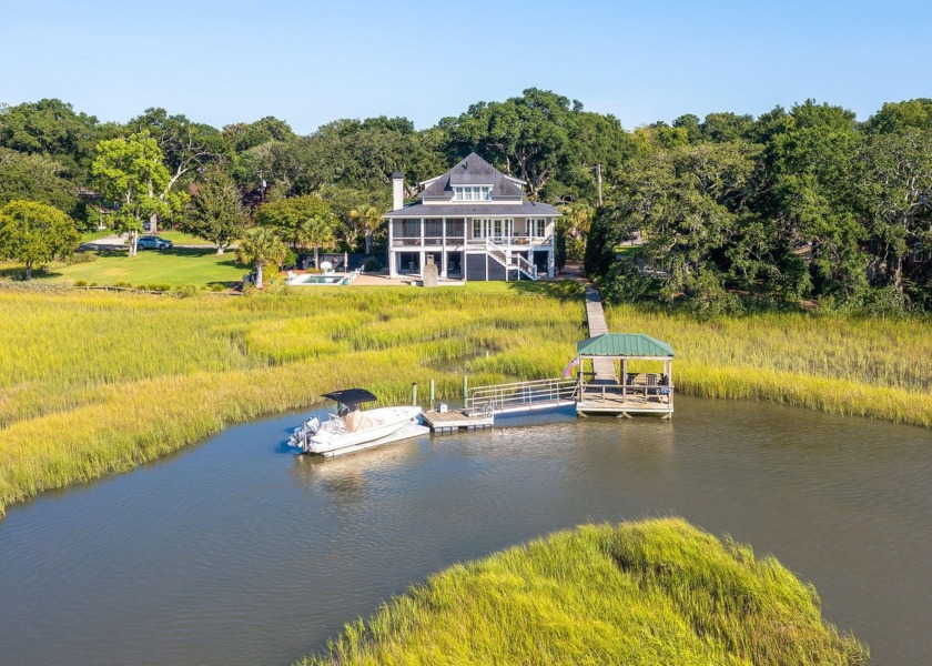 VIEWS! VIEWS! VIEWS! Located on an incredible property with - Beach Home for sale in Mount Pleasant, South Carolina on Beachhouse.com