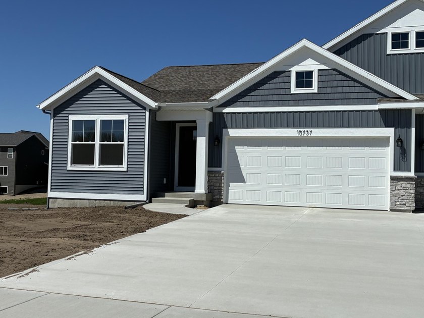 New Construction at Stonewater Condominium. Move In Ready! - Beach Condo for sale in Grand Haven, Michigan on Beachhouse.com
