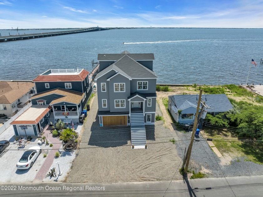 Welcome to your ultimate bayfront DREAM home! All custom new - Beach Home for sale in Toms River, New Jersey on Beachhouse.com