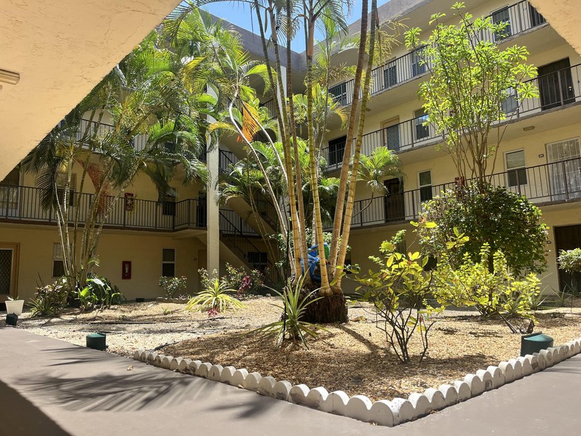 Beautiful condo located in a 55+ community in Lauderdale - Beach Condo for sale in Lauderdale Lakes, Florida on Beachhouse.com