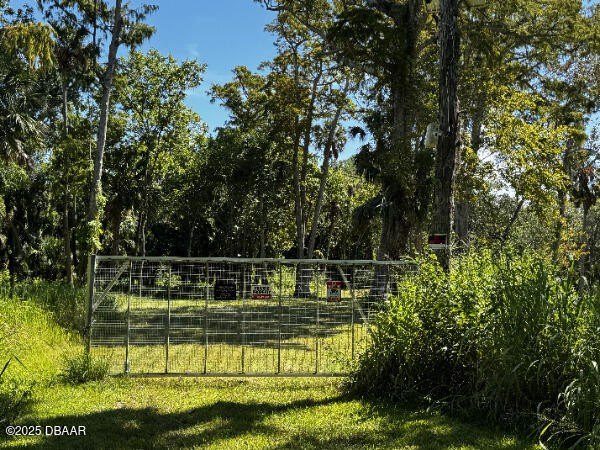 Zoned T-2 Permitted uses COULD BE duplex, multifamily, assisted - Beach Lot for sale in Daytona Beach, Florida on Beachhouse.com