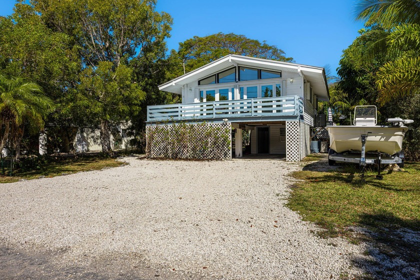 Welcome to your perfect Florida Keys getaway in the heart of Big - Beach Home for sale in Big Pine Key, Florida on Beachhouse.com