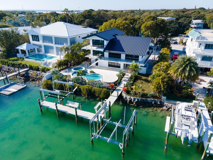Very few things in life live up to the hype--but living on ''The - Beach Home for sale in Plantation Key, Florida on Beachhouse.com