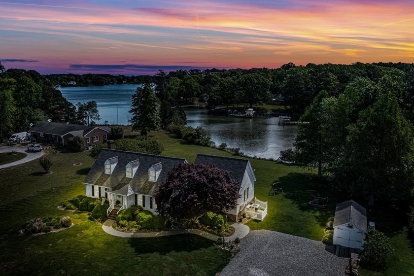 Welcome to Heron's Call on Queens Creek! Well manicured 1.27 - Beach Home for sale in Cobbs Creek, Virginia on Beachhouse.com