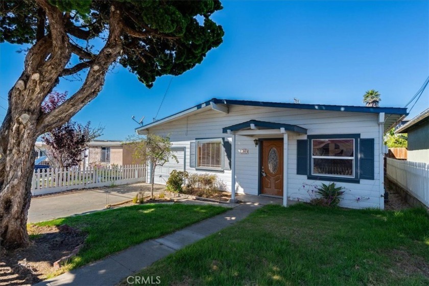 Charming Beach Bungalow in Morro Bay, welcome to 495 Avalon - Beach Home for sale in Morro Bay, California on Beachhouse.com