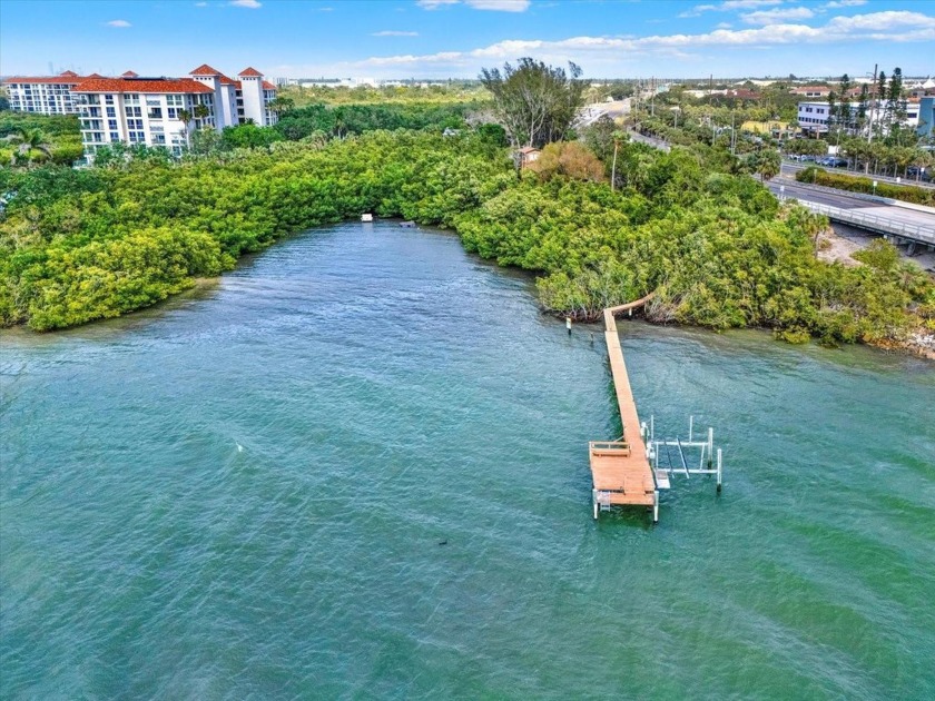 NATURE LOVERS PARADISE! DON'T MISS YOUR OPPORTUNITY TO ACQUIRE - Beach Home for sale in St. Petersburg, Florida on Beachhouse.com