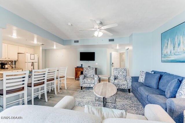 OCEANFRONT & INCOME PRODUCING! Stunning 2 bed/2 bath A/B - Beach Condo for sale in Daytona Beach, Florida on Beachhouse.com