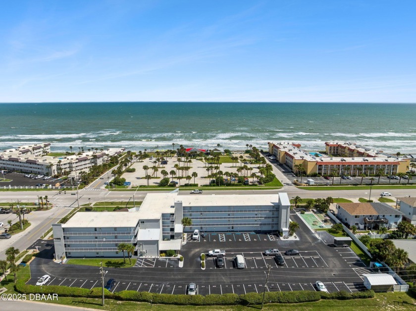Highly sought after 2nd floor condo in New Smyrna Beach, 200 - Beach Condo for sale in New Smyrna Beach, Florida on Beachhouse.com