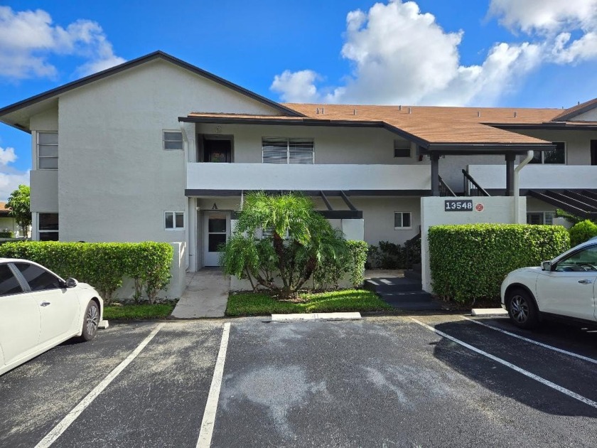 2beds 2 baths first floor end unit.   Large eat in kitchen - Beach Condo for sale in Delray Beach, Florida on Beachhouse.com