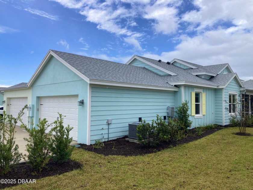BRAND NEW CONSTRUCTION! Never lived in and turn key with a - Beach Townhome/Townhouse for sale in Daytona Beach, Florida on Beachhouse.com