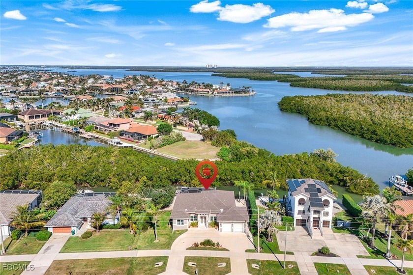 Welcome to your waterfront, DIRECT gulf access, Marco Island, FL - Beach Home for sale in Marco Island, Florida on Beachhouse.com