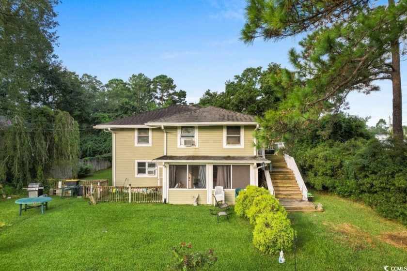 Welcome home to this 4 bed/2.5 bath duplex with NO HOA in the - Beach Townhome/Townhouse for sale in Murrells Inlet, South Carolina on Beachhouse.com