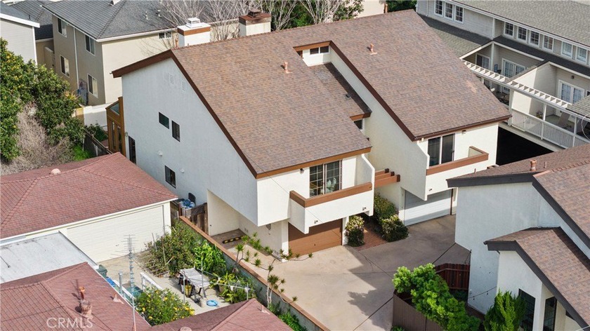 Imagine coming home to a place where coastal ease meets everyday - Beach Townhome/Townhouse for sale in Redondo Beach, California on Beachhouse.com