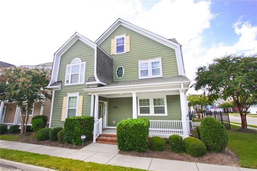 Wonderful possible multi-gen home. BAMBOO floors entire first - Beach Home for sale in Suffolk, Virginia on Beachhouse.com