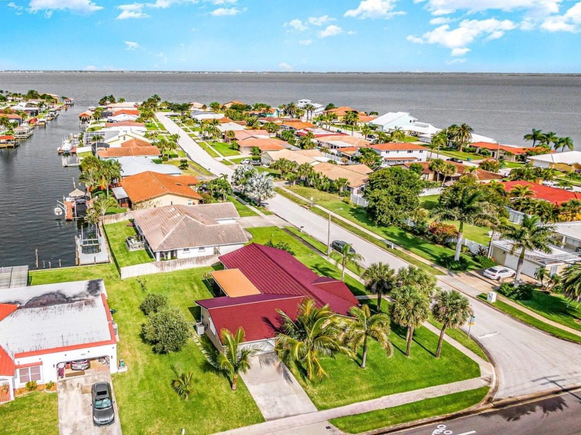 Relaxing Water Views. Highly successful  location or primary - Beach Home for sale in Cocoa Beach, Florida on Beachhouse.com