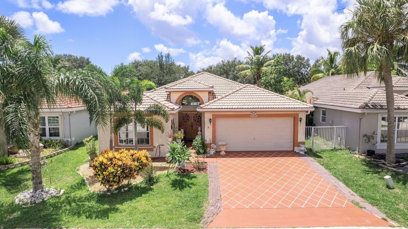 Short Sale - 3-bedroom, 2-bath, needs TLC. This home offers - Beach Home for sale in Boynton Beach, Florida on Beachhouse.com