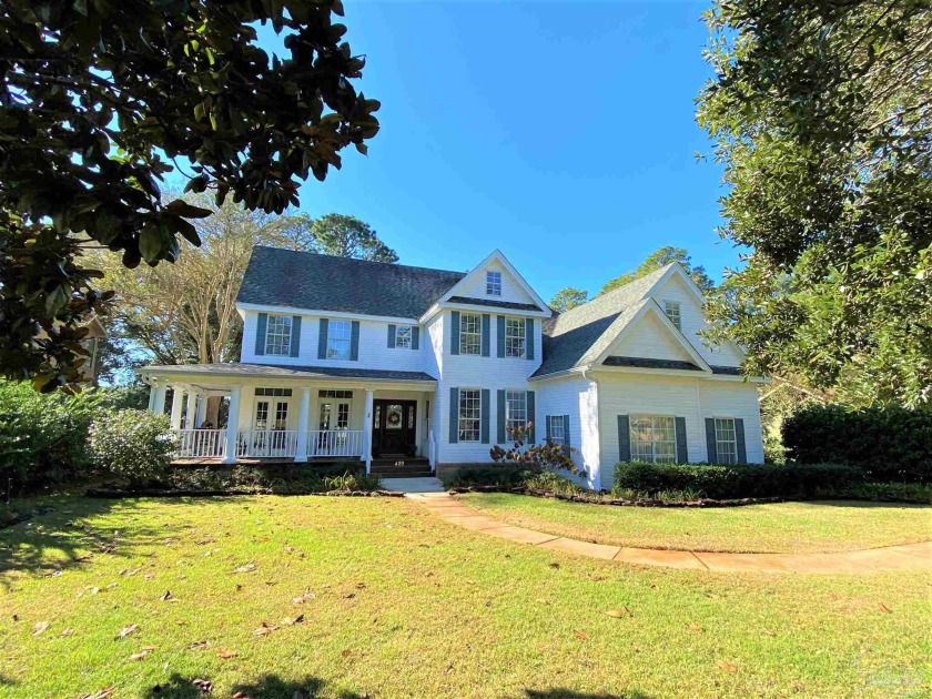 Stunning 4-bed/3.5-bath home on golf course! Gorgeous exterior - Beach Home for sale in Gulf Shores, Alabama on Beachhouse.com