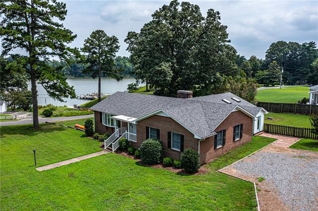 Showings start 7/12! Stunning updated coastal style home with - Beach Home for sale in Urbanna, Virginia on Beachhouse.com