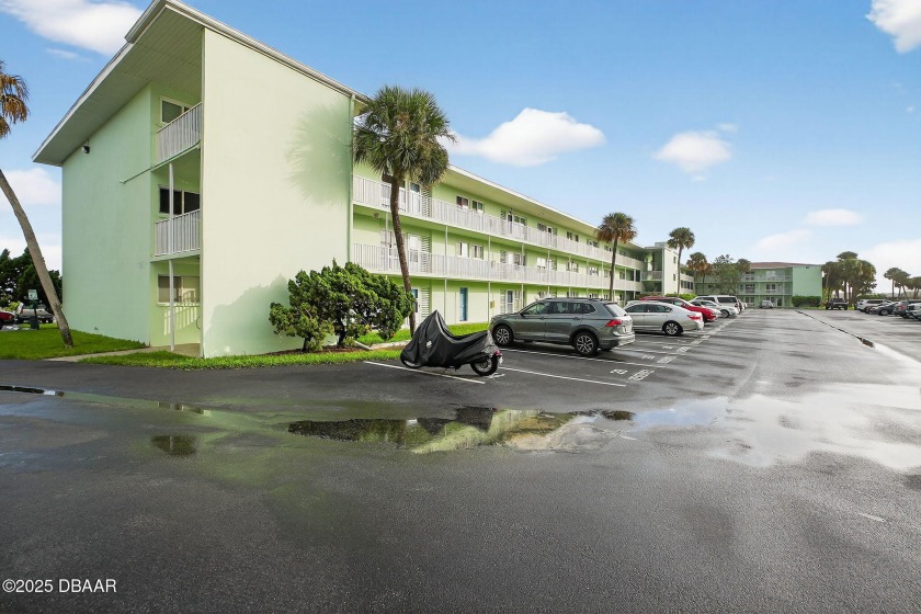 Welcome to Riverhouse Condominium, where waterfront living meets - Beach Condo for sale in Daytona Beach, Florida on Beachhouse.com