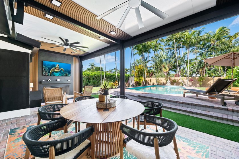 Beautifully reimagined Poinsettia Heights home blending style - Beach Home for sale in Fort Lauderdale, Florida on Beachhouse.com