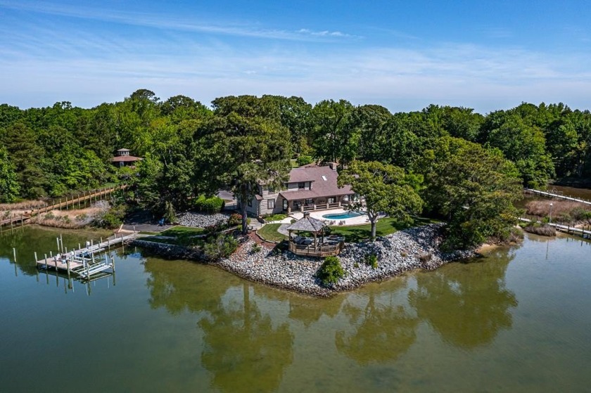 Exquisite Waterfront Oasis on Cranes Creek with Chesapeake Bay - Beach Home for sale in Wicomico Church, Virginia on Beachhouse.com