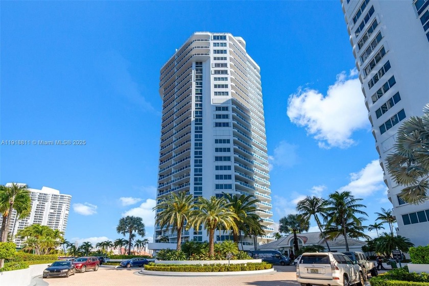 Great 3/3 unit in very desirable One Island Place complex. This - Beach Condo for sale in Aventura, Florida on Beachhouse.com