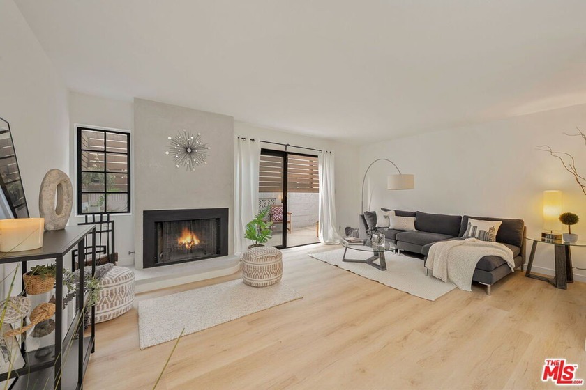 Welcome to this beautifully renovated two story, 2-bedroom, 2.5 - Beach Condo for sale in Santa Monica, California on Beachhouse.com