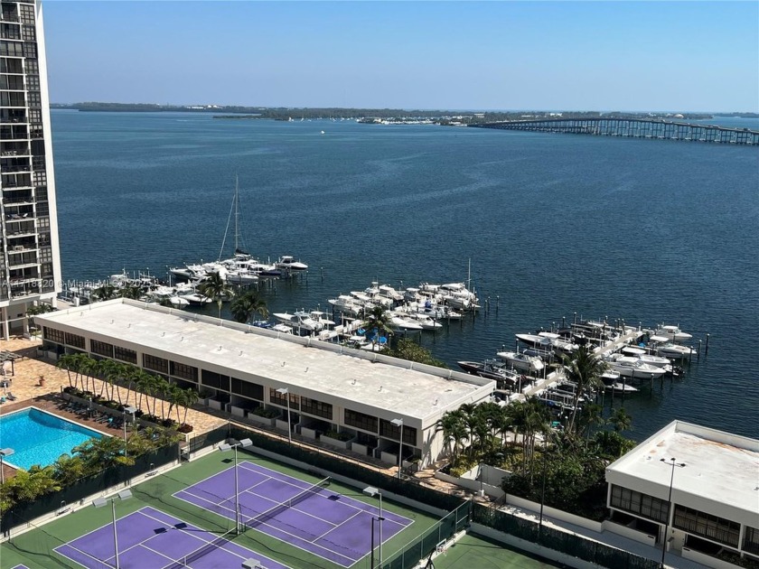 30 to 40 ft Boat Slip with direct access to Biscayne Bay. No - Beach Lot for sale in Miami, Florida on Beachhouse.com