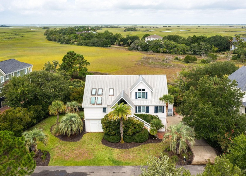 Welcome to 26 Seagrass Lane, located in the prestigious Wild - Beach Home for sale in Isle of Palms, South Carolina on Beachhouse.com