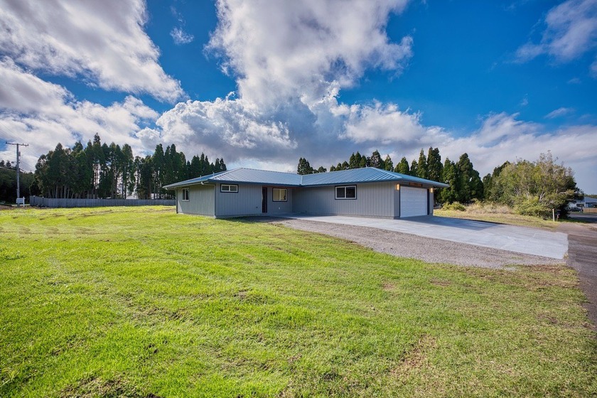 Discover modern comfort in the cool climate of Volcano at this - Beach Home for sale in Volcano, Hawaii on Beachhouse.com