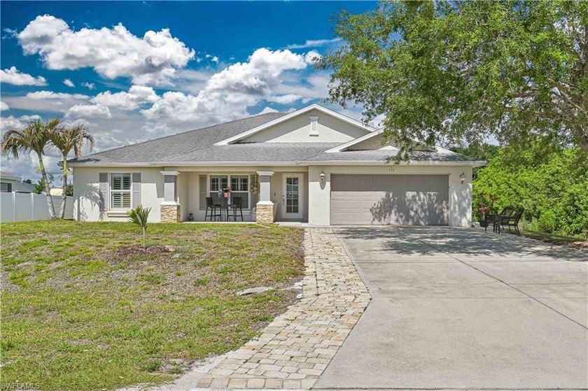 Short Distance to Fort Myers! Welcome to this beautifully - Beach Home for sale in Lehigh Acres, Florida on Beachhouse.com