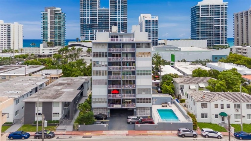 REMODELED 2-bedroom, 2-bathroom unit in a prime location of - Beach Condo for sale in Miami Beach, Florida on Beachhouse.com