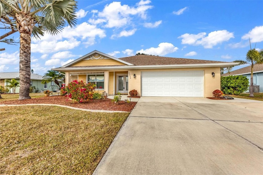 Welcome to this beautifully appointed 3-bedroom, 2-bathroom - Beach Home for sale in Punta Gorda, Florida on Beachhouse.com