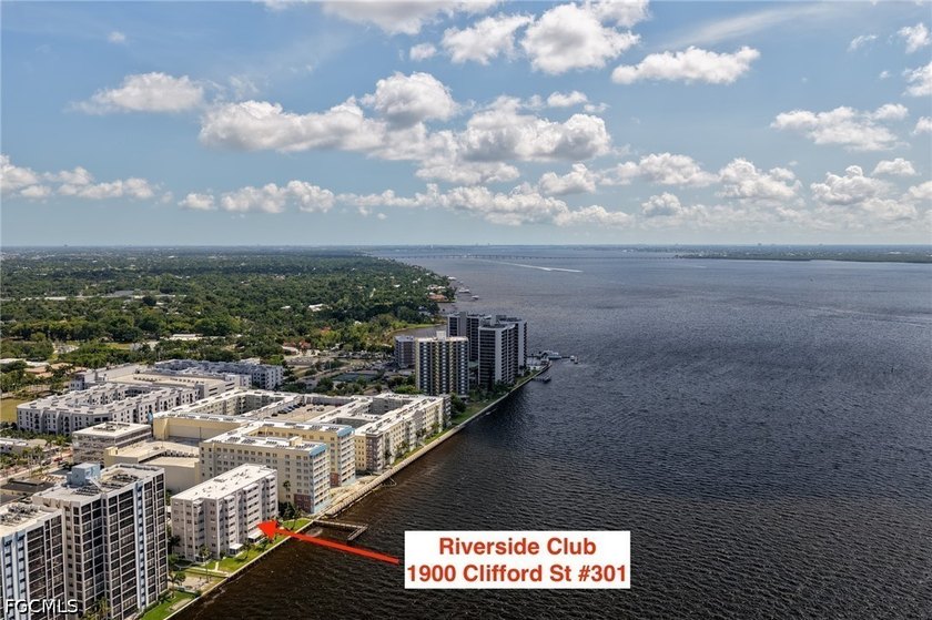 CHECK OUT THE VIEW AT THIS PRIME DOWNTOWN LOCATION! Unobstructed - Beach Condo for sale in Fort Myers, Florida on Beachhouse.com