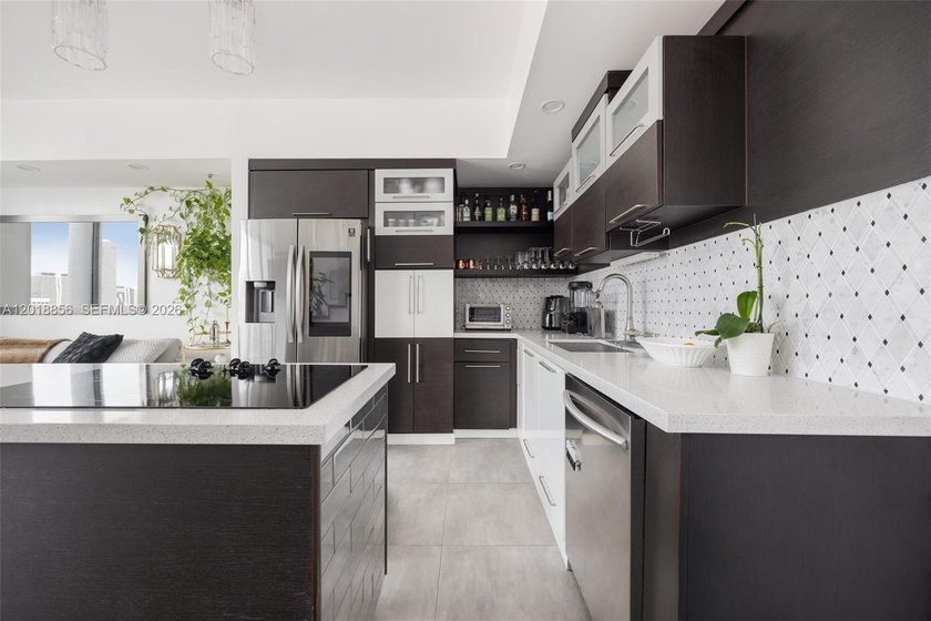 Rare Turnkey Enclosed Loft Penthouse -- only one in building - Beach Condo for sale in Miami, Florida on Beachhouse.com