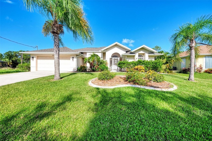 Your own slice of paradise in a quiet and peaceful street in - Beach Home for sale in Rotonda West, Florida on Beachhouse.com