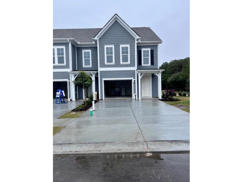 New Construction ~ Awesome 4br/3.5ba 3 story, 2,102 htd sqft - Beach Townhome/Townhouse for sale in North Myrtle Beach, South Carolina on Beachhouse.com