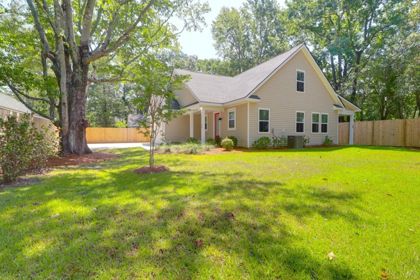 This home is better than NEW! Privacy, Convenience & Location - Beach Home for sale in North Charleston, South Carolina on Beachhouse.com