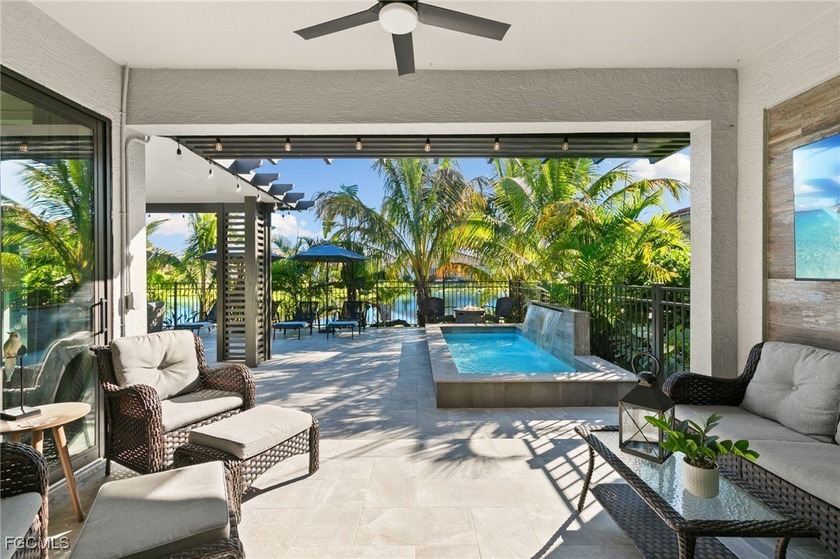 An opportunity like this is rare-a fully remodeled designer home - Beach Home for sale in Fort Myers, Florida on Beachhouse.com