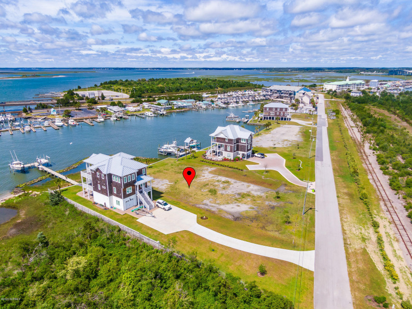 Great location and gorgeous views from this waterfront lot with - Beach Lot for sale in Morehead City, North Carolina on Beachhouse.com