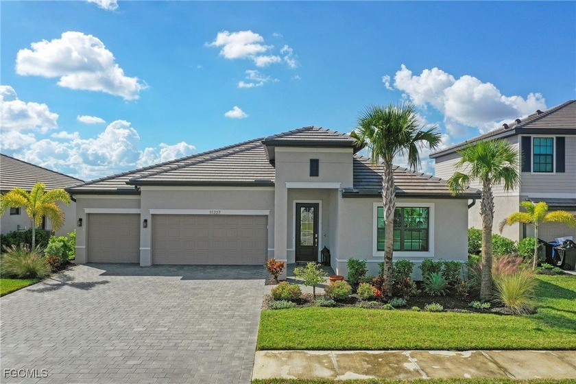 Stunning 4-bedroom, 3-bathroom home with 2,725 sq. ft. of living - Beach Home for sale in Fort Myers, Florida on Beachhouse.com
