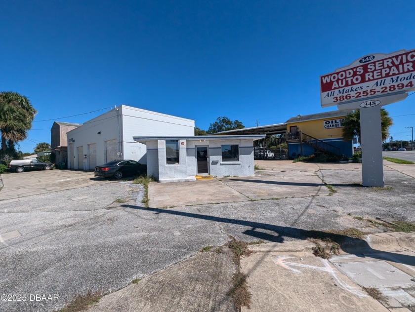 High Traffic corner lot with traffic light Freestanding Block - Beach Commercial for sale in Holly Hill, Florida on Beachhouse.com