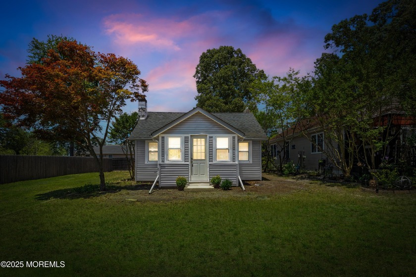 New Opportunity-Don't Wait! Shore Living Awaits! Escape to this - Beach Home for sale in Brick, New Jersey on Beachhouse.com