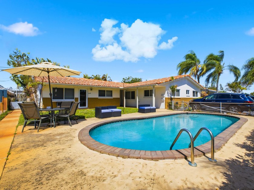 Cash-flowing duplex with pool just minutes to the - Beach Home for sale in Pompano Beach, Florida on Beachhouse.com