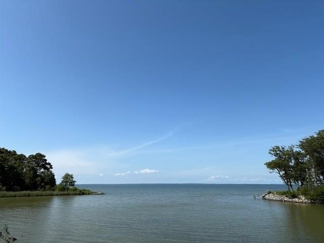 Stunning wide views of the Potomac River and Corbin Pond (which - Beach Lot for sale in Heathsville, Virginia on Beachhouse.com